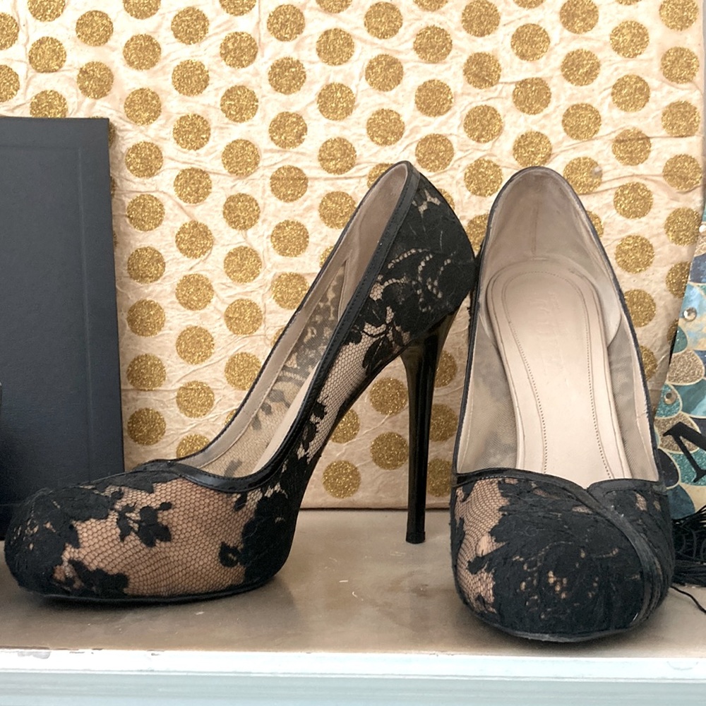 Alexander McQueen Black Nude Lace Overlay Pump 40 1/2 Used